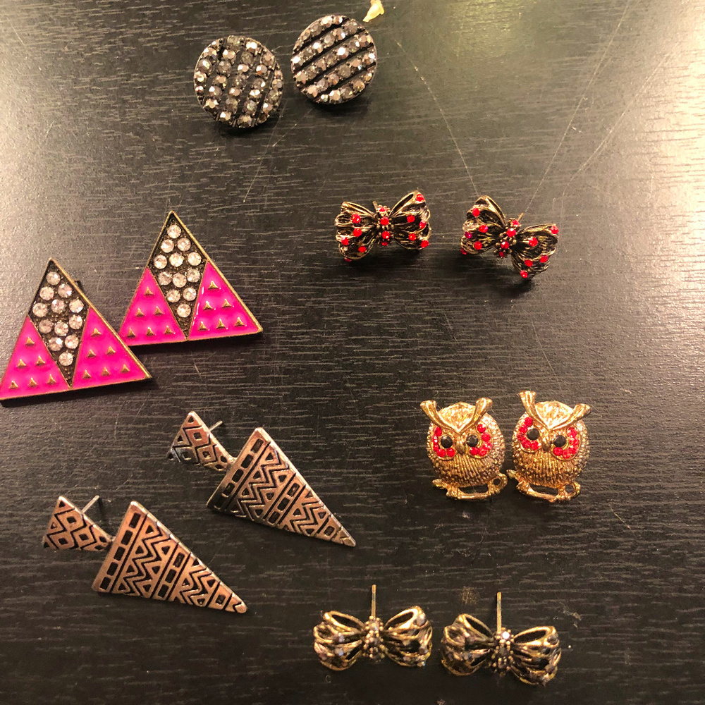 6 Pair Of Earrings Lot